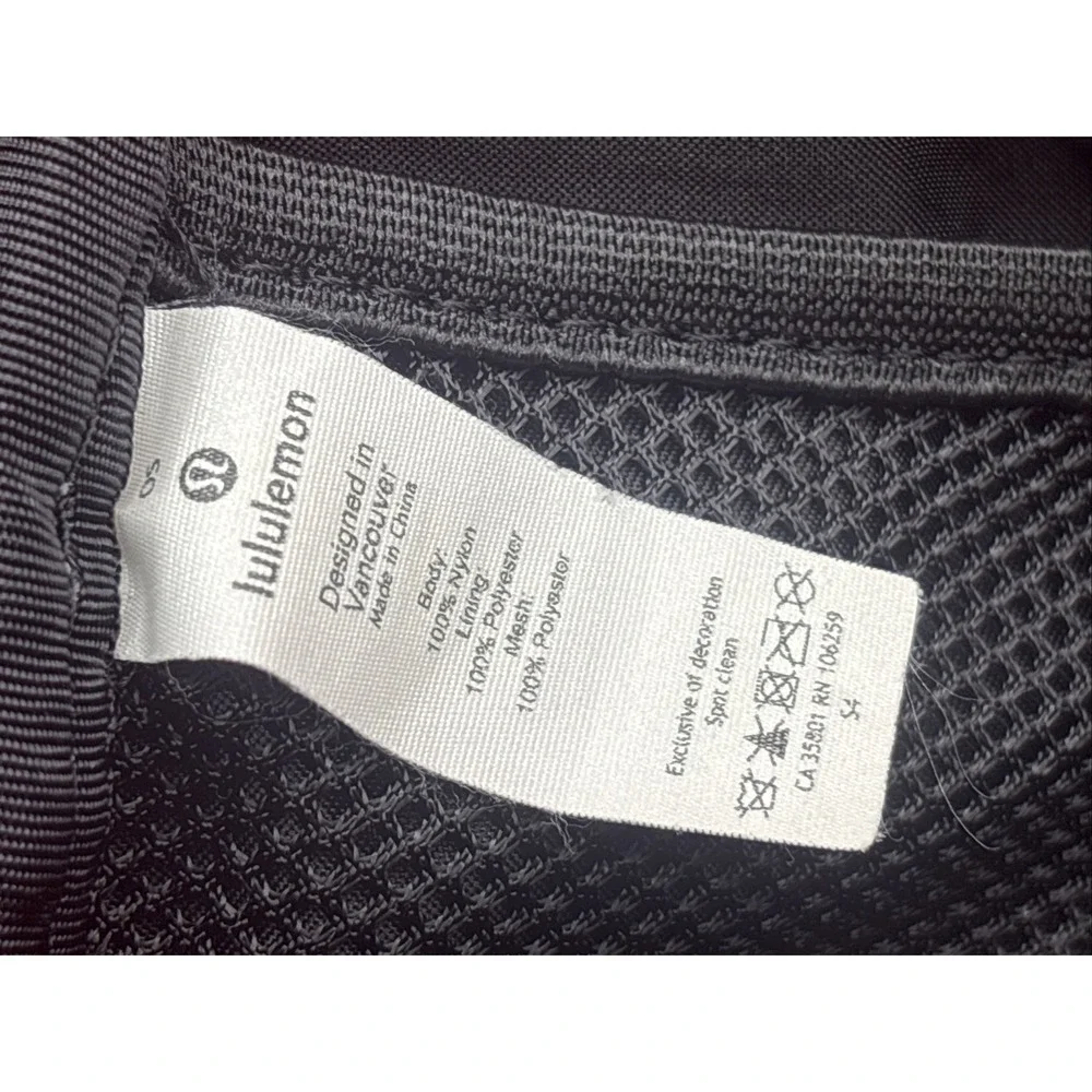 Lululemon Everywhere Belt Bag Pack Black Adjustable Strap